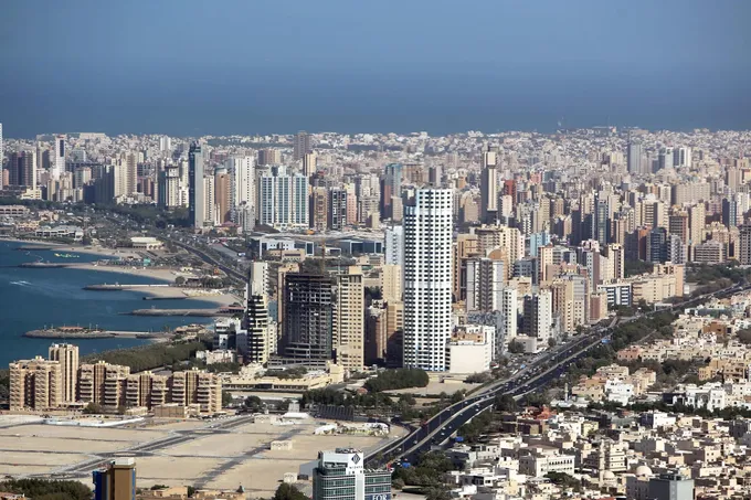 واشنطن تدرس توجيه الأصول الإيرانية المجمّدة لتعويض دول الخليج المتضررة