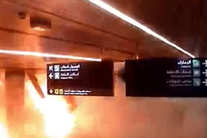 الحوثيون يستهدفون مطار أبها بصواريخ باليستية وسط تبادل اتهامات حول قصف مطار صنعاء