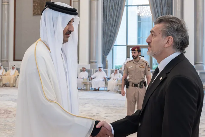 وفاة الأمير الوالد الشيخ حمد بن خليفة آل ثاني مؤسس قطر الحديثة