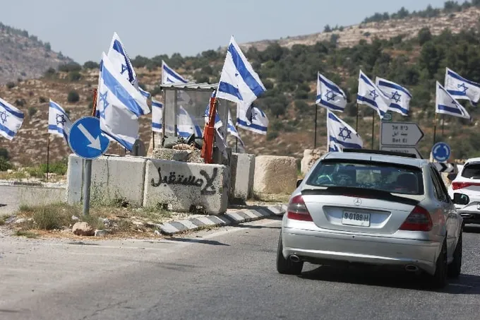 إصابة جندي إسرائيلي بعملية دهس غرب رام الله ومقتل المنفذ الفلسطيني