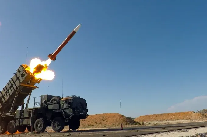 زيلينسكي يحذّر من تراجع حاد في إمدادات صواريخ الدفاع الجوي لأوكرانيا