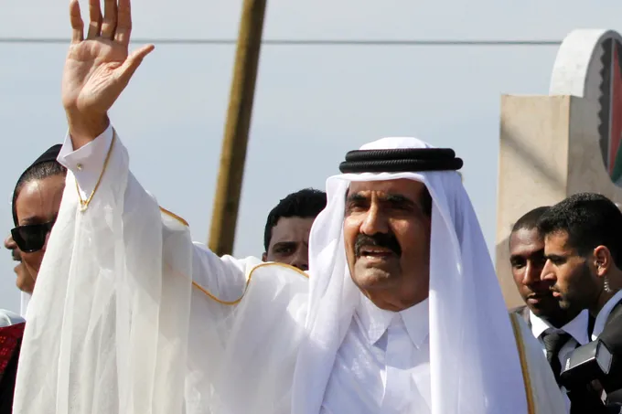 وفاة أمير قطر السابق الشيخ حمد بن خليفة آل ثاني عن 74 عاماً