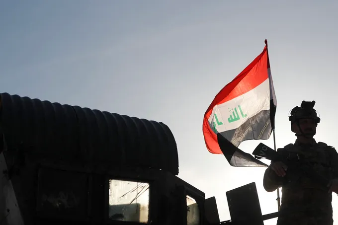 العراق يُفكّك شبكة مسلحة كانت تخطط لهجمات بطائرات مسيّرة خارج حدوده