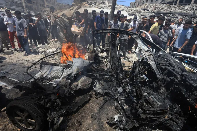 قتلى ومصابون في غزة والضفة مع توسع إسرائيلي ميداني