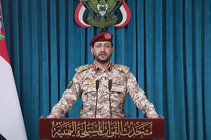 الحوثيون يستهدفون ناقلتي نفط سعوديتين في البحر الأحمر وتسع سفن تغير مساراتها