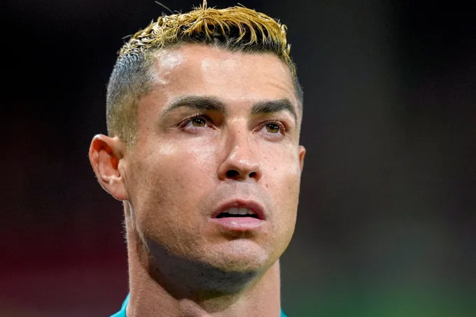 أزمة رونالدو وجيسوس تُلقي بظلالها على مسيرة البرتغال في دوري الأمم