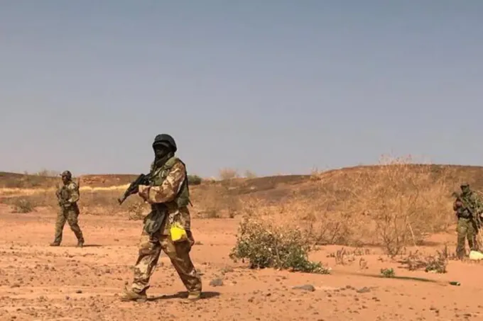 مقتل أكثر من 50 جندياً مالياً في كمين نفّذته جبهة تحرير أزواد وجماعة نصرة الإسلام