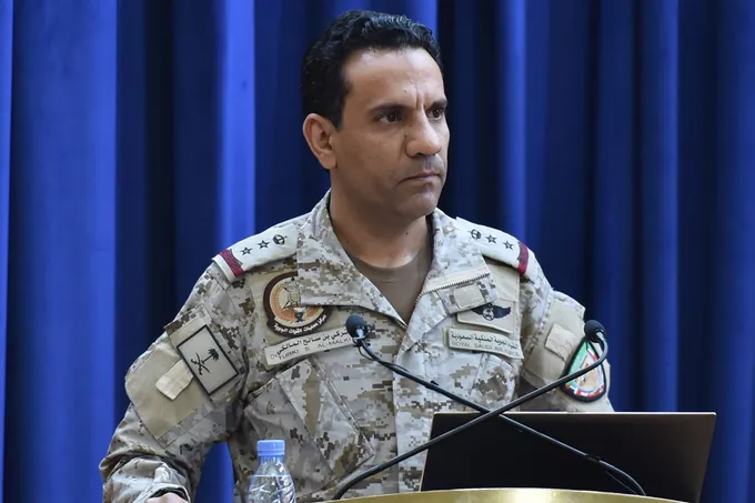 التحالف يعلن إحباط صاروخ حوثي باليستي استهدف الرياض والحوثيون يؤكدون نجاح عملياتهم