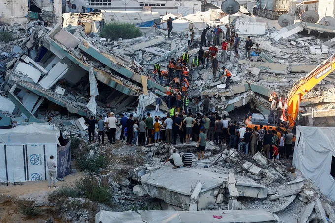 انهيار عمارة السعادة في غزة يودي بأكثر من 20 قتيلاً والعشرات تحت الأنقاض