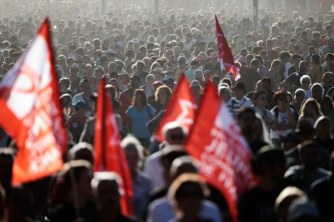 انتخابات مجلس الشيوخ الفرنسي تُعيد رسم خريطة اليمين المتطرف