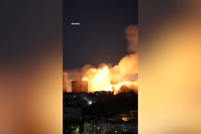 روسيا تشنّ هجوماً صاروخياً كثيفاً على كييف وزيلينسكي يحذّر من نفاد صواريخ باتريوت الاعتراضية