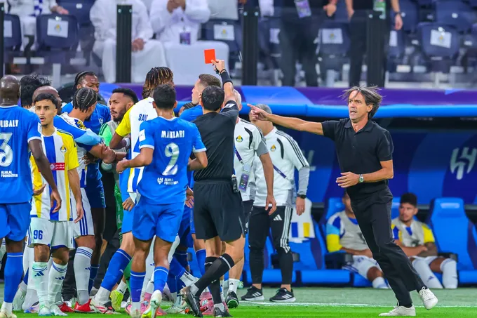 الهلال يفتتح دوري أبطال آسيا للنخبة بفوز على الغرافة وسط مشاجرة وطرد