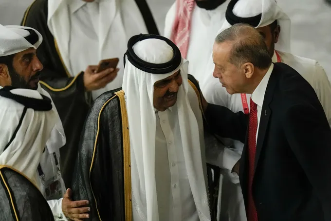 قادة العالم يتوافدون على الدوحة لتقديم العزاء في وفاة الأمير الوالد الشيخ حمد بن خليفة