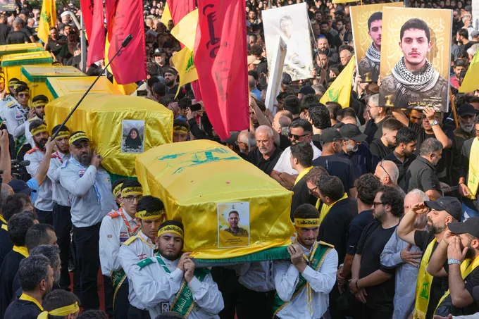 تصاعد العمليات العسكرية الإسرائيلية في جنوب لبنان وموجة نزوح جديدة