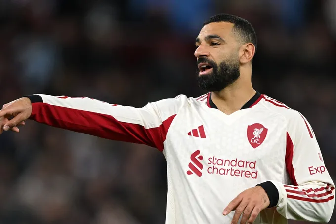 فيلا يخطف بطاقة دوري الأبطال من ليفربول بفوز 4-2